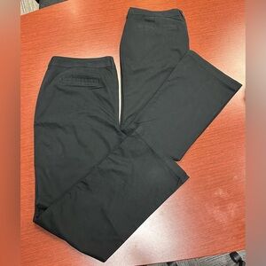 NOWT Old Navy The Diva and The SweetHeart Woman’s Black Chinos